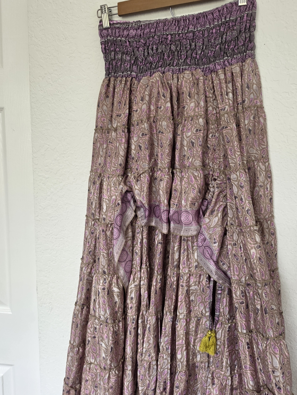 Boho Tiered Max High-Lowi Skirt in Lavender Paisley NEW - Picture 5 of 5